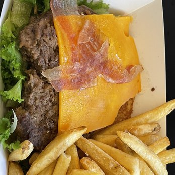 Universal Studios Florida - Richters "bacon" burger at Universal Studios. $21 Universal that's your bacon burger???. No value, customer care, or quality. - Amusement Parks Near Me - Orlando, Florida Universal Studios Florida - Richters "bacon" burger at Universal Studios. $21 Universal that's your bacon burger???. No value, customer care, or quality. - Amusement Parks Near Me - Orlando, Florida