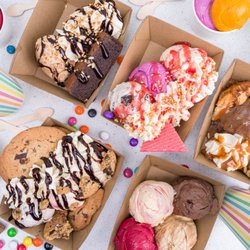 Lady Janes Ice Cream Parlour - So many options,  so many flavours!