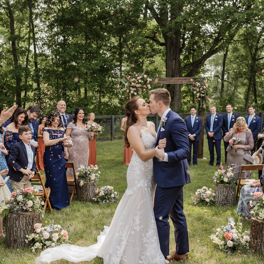 Robin Hills Farm - Ceremony space - Venues & Event Spaces Near Me - Chelsea, Michigan Robin Hills Farm - Ceremony space - Venues & Event Spaces Near Me - Chelsea, Michigan