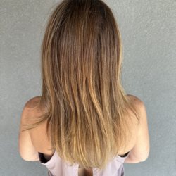 Doll House Hair & Beauty Salon