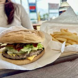 Branding Iron Barbeque Hamburger - Bacon cheeseburger