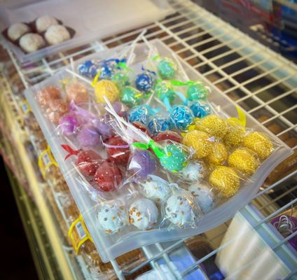 Papillon International Bakery by null