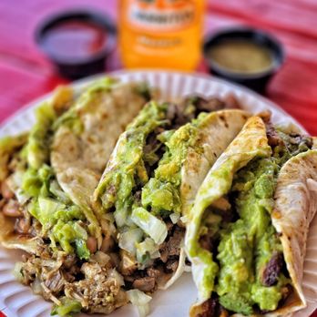 Omanas - Tacos Perrones: asada, adobada, chile verde. The perfect tacos are made in Pomona! - Mexican Near Me - Pomona, California Omanas - Tacos Perrones: asada, adobada, chile verde. The perfect tacos are made in Pomona! - Mexican Near Me - Pomona, California