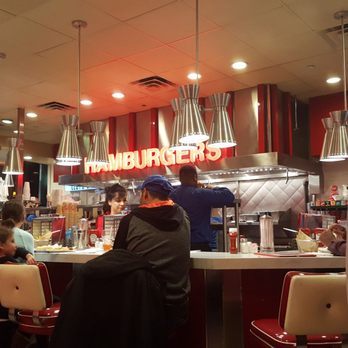 Johnny Rockets - Burgers Near Me - Uncasville, Connecticut