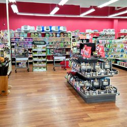 Pet Supermarket - June 2021: As you enter, look left...