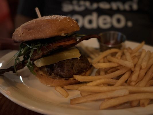 Tin Room Bar & Restaurant by null