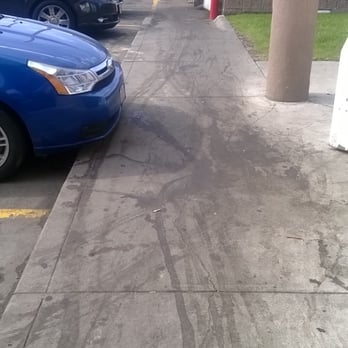 Speedway - Sticky, yucky sidewalk leading straight to the dumpster. - Gas Stations Near Me - Cleveland, Ohio Speedway - Sticky, yucky sidewalk leading straight to the dumpster. - Gas Stations Near Me - Cleveland, Ohio