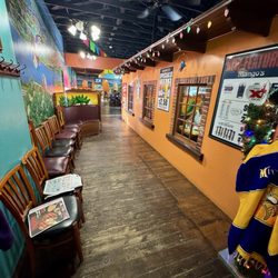 Mango's Mexican & American Grill - Entrance/waiting area