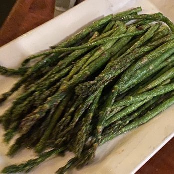 Luciano's - There were no veg listed on the menu so I asked what was available. She said asparagus. I said yes please. She sent a double order for $8. - Italian Near Me - Elko, Nevada