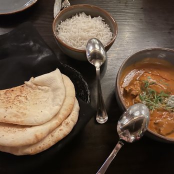 ROOP Chicago Innovative Indian Restaurant & Cocktail Bar - Butter Chicken - Indian Near Me - Chicago, Illinois ROOP Chicago Innovative Indian Restaurant & Cocktail Bar - Butter Chicken - Indian Near Me - Chicago, Illinois