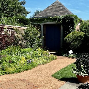 Chicago Botanic Garden - English garden - Botanical Gardens Near Me - Glencoe, Illinois