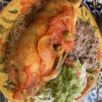 La Luz Del Dia - Delicious Chile Relleno! - Mexican Near Me - Los Angeles, California La Luz Del Dia - Delicious Chile Relleno! - Mexican Near Me - Los Angeles, California