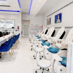 Palladium nail bar & lash