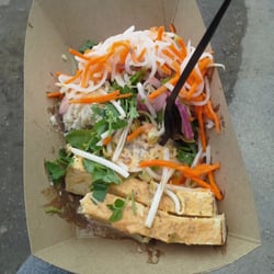 BonMi food truck - Jasmine rice & quinoa bowl, tofu, bonmi sauce. Delicious