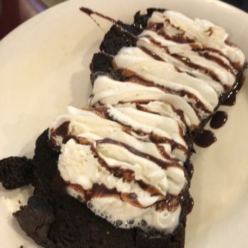 Tom's - Diners Near Me - Brooklyn, New York
