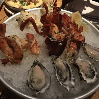 Herringbone Waikiki - Seafood Near Me - Honolulu, Hawaii