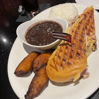 Chicas Cuban Cafe - MEDIA NOCHE Maduros Frijoles Negros Arroz Blanco - Cuban Near Me - Deland, Florida Chicas Cuban Cafe - MEDIA NOCHE Maduros Frijoles Negros Arroz Blanco - Cuban Near Me - Deland, Florida