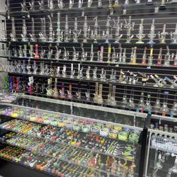 San Luis Mart - Pipes
