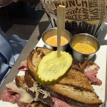 Rhythm On Monroe - Reuben - American Near Me - Huntsville, Alabama