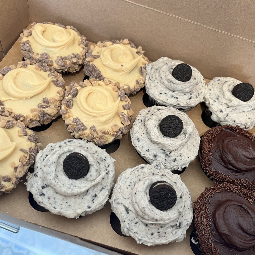 Frosted Cupcakery - Bakeries Near Me - Long Beach, California Frosted Cupcakery - Bakeries Near Me - Long Beach, California