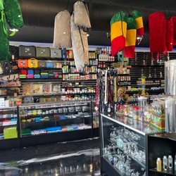 Desert Vibez Smoke Shop - New cases