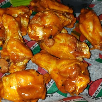 Panini's Bar & Grill - Brickhouse Blend traditional wings - Bars Near Me - Twinsburg, Ohio