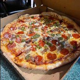 Pepperoni green peppers and mushroom pizza Pepperoni green peppers and mushroom pizza
