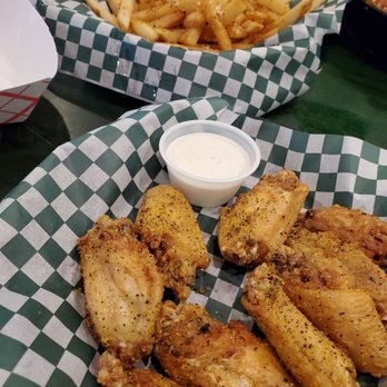 Froggers Grill & Bar - 10 Traditional Wings (Lemon Pepper) - New American Near Me - Apopka, Florida Froggers Grill & Bar - 10 Traditional Wings (Lemon Pepper) - New American Near Me - Apopka, Florida