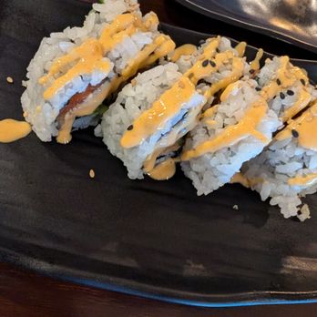 Hanako Sushi - Spicy tuna - Sushi Bars Near Me - Edmonton, Alberta