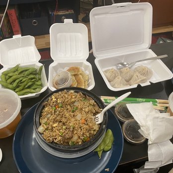 Bai Wei - Edamame, wonton soup, scallion pancake, pork soup dumplings, beef fried rice with truffle - Szechuan Near Me - Philadelphia, Pennsylvania