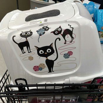 Petco - Cute little covered litter box. Has flap the hid mess. Perfect size for a little old lady cat. - Pet Training Near Me - Heath, Ohio