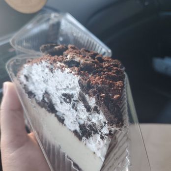 Magpies Softserve - Coolie and creme cake slice $9.75 - Ice Cream & Frozen Yogurt Near Me - Los Angeles, California