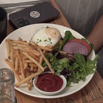 Chez Moi - Cheeseburger + Egg - French Near Me - Brooklyn, New York