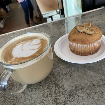 The Black Sheep - Cinnamon bun latte with blueberry muffin - Coffee & Tea Near Me - Glendale, Arizona The Black Sheep - Cinnamon bun latte with blueberry muffin - Coffee & Tea Near Me - Glendale, Arizona