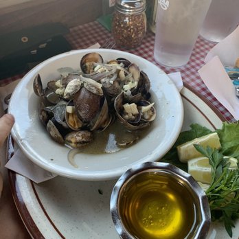 DeNicola's Restaurant - Linguini By The Sea - Italian Near Me - Portland, Oregon DeNicola's Restaurant - Linguini By The Sea - Italian Near Me - Portland, Oregon