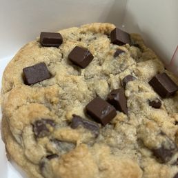Milk Chocolate Chip Cookie