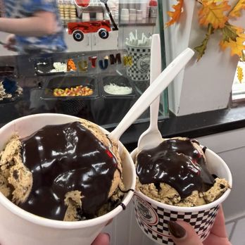 Ashley's Ice Cream - Ice Cream & Frozen Yogurt Near Me - Branford, Connecticut