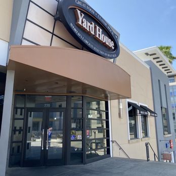 Yard House - Bars Near Me - Pasadena, California