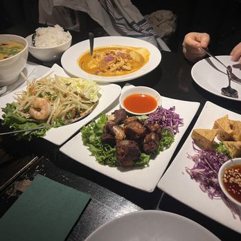 Bai Tong Thai Restaurant - Thai Near Me - Redmond, Washington