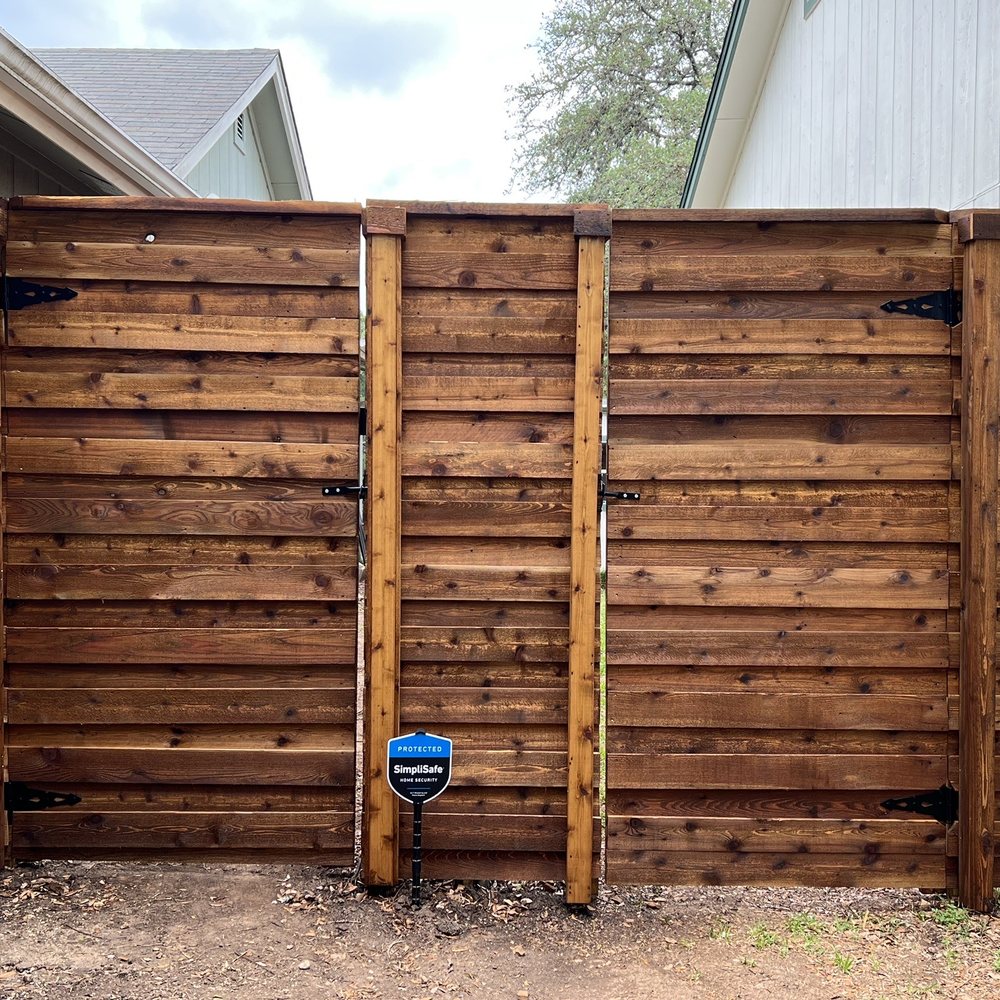 WoodCare Custom Services - Shared side with my neighbors. We coordinated and matched our side fence areas. - Fences & Gates Near Me WoodCare Custom Services - Shared side with my neighbors. We coordinated and matched our side fence areas. - Fences & Gates Near Me