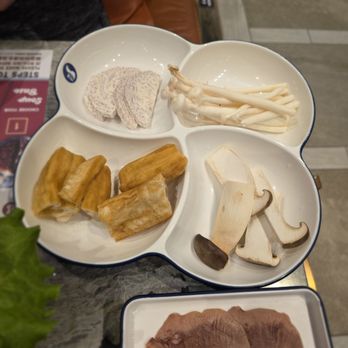 Liuyishou Hotpot - Taro, matsuka mushrooms, fried dough stick (not recommended), king oyster mushrooms - Hot Pot Near Me - Richmond Hill, Ontario Liuyishou Hotpot - Taro, matsuka mushrooms, fried dough stick (not recommended), king oyster mushrooms - Hot Pot Near Me - Richmond Hill, Ontario