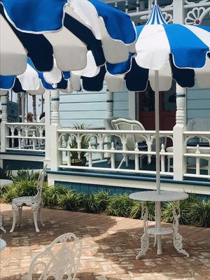 The Famous High Pie at the Top Gun House by null