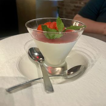 Coletta - Strawberry Panna Cotta (GF) - Vegan Near Me - New York, New York