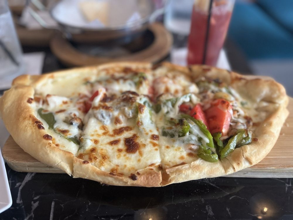 Social spots from Cuisine 76 and Bar