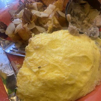 Squeeze In - Jack Johnson pancakes and pancakes with chocolate chips and bacon!!! - Breakfast & Brunch Near Me - Modesto, California Squeeze In - Jack Johnson pancakes and pancakes with chocolate chips and bacon!!! - Breakfast & Brunch Near Me - Modesto, California
