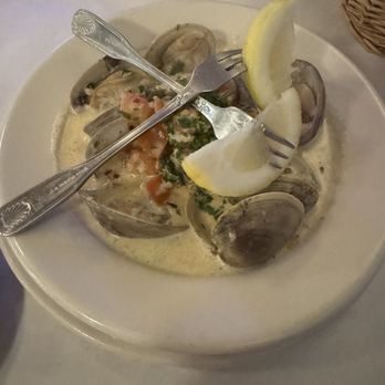 Cracked Crab - Clams - Seafood Near Me - Pismo Beach, California Cracked Crab - Clams - Seafood Near Me - Pismo Beach, California