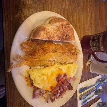Little Brown Hen Cafe - Denver Omelette - Breakfast & Brunch Near Me - Florence, Oregon Little Brown Hen Cafe - Denver Omelette - Breakfast & Brunch Near Me - Florence, Oregon