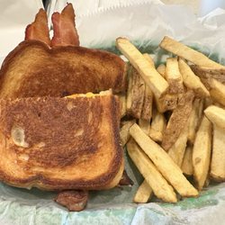 Jimmie's Restaurant - Pimento Grilled Cheese