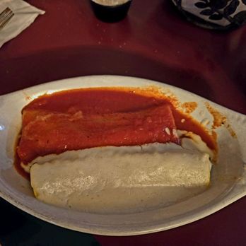 Serra's Pizzeria - Cannelloni with red and white sauce. - Pizza Near Me - Maryland Heights, Missouri Serra's Pizzeria - Cannelloni with red and white sauce. - Pizza Near Me - Maryland Heights, Missouri