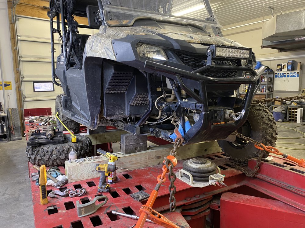 SAVAGE COLLISION Updated September 2024 36 Photos Gibbon Glade